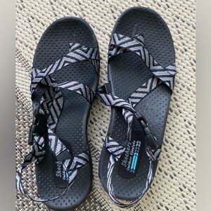 Sketchers outdoor lifestyle sandals
